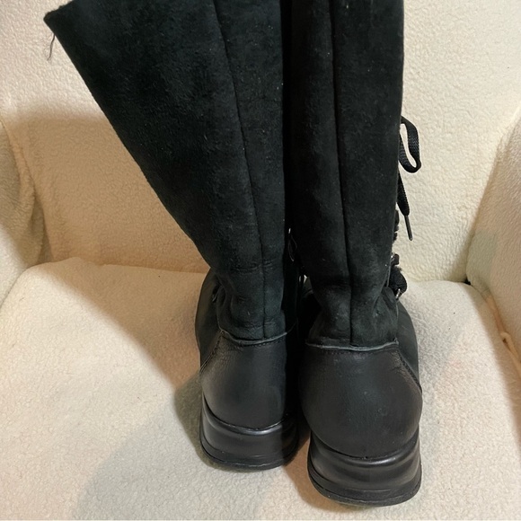 𝅺LA Canadienne suede leather sheepskin lined boots - Picture 4 of 9